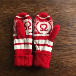 Lululemon Mittens